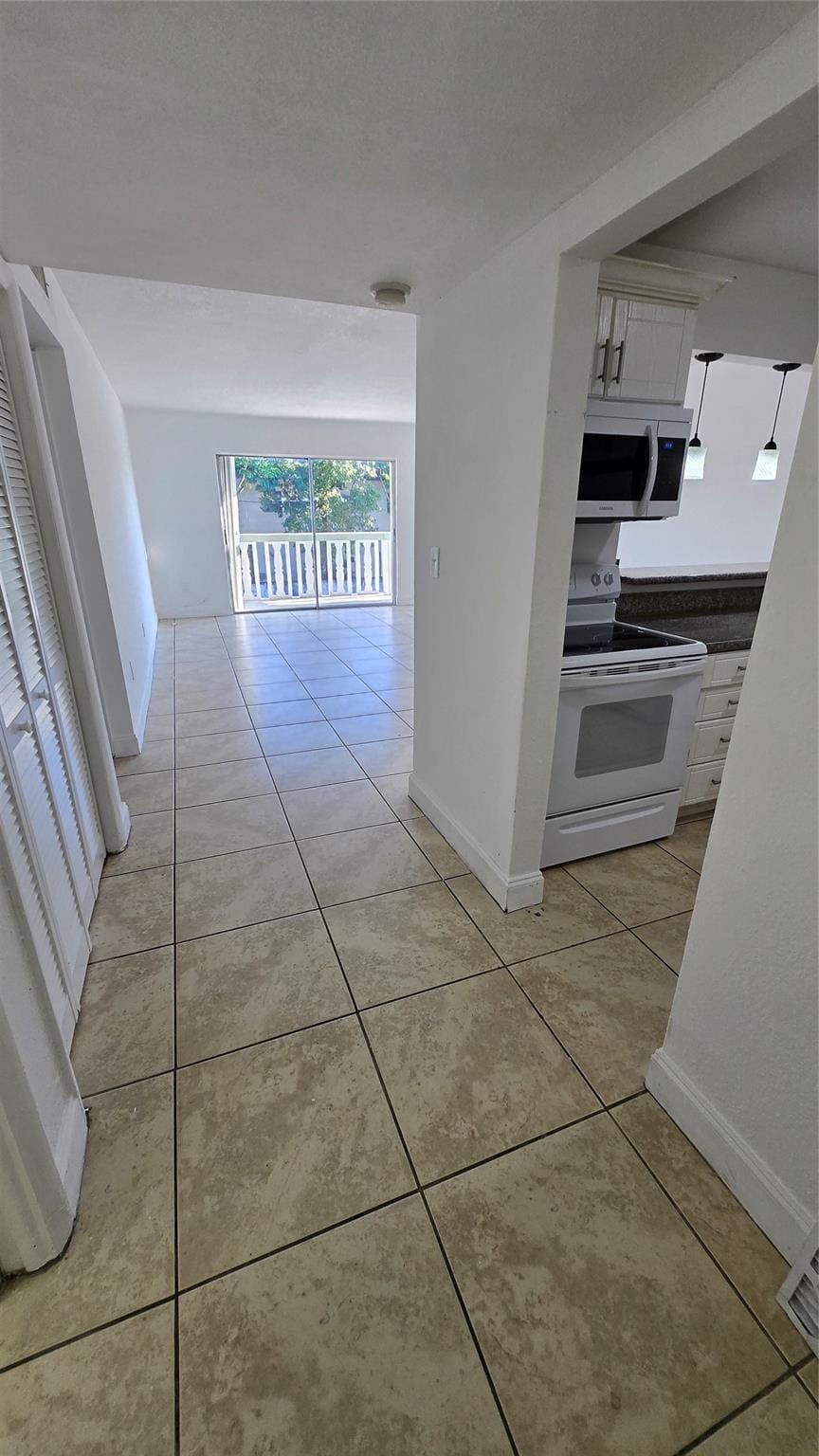 15205 NE 6TH Avenue D206 — photo 2