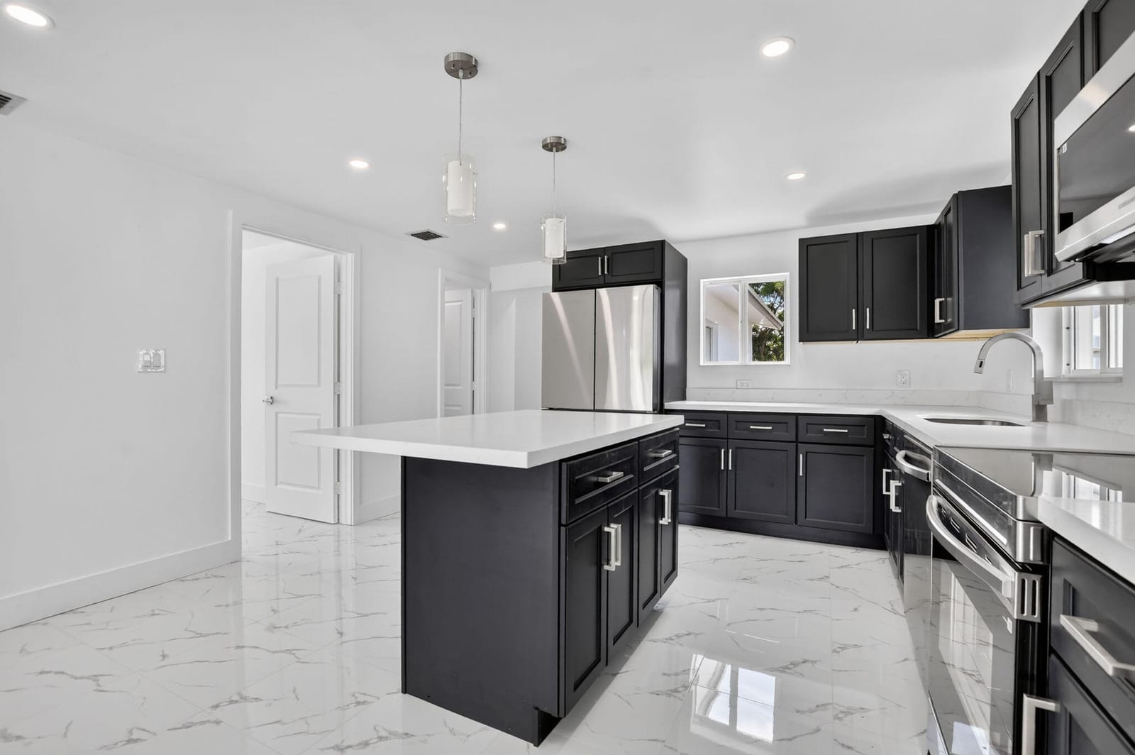 182 SW 6 Street, Deerfield Beach, FL 33441 photo 13