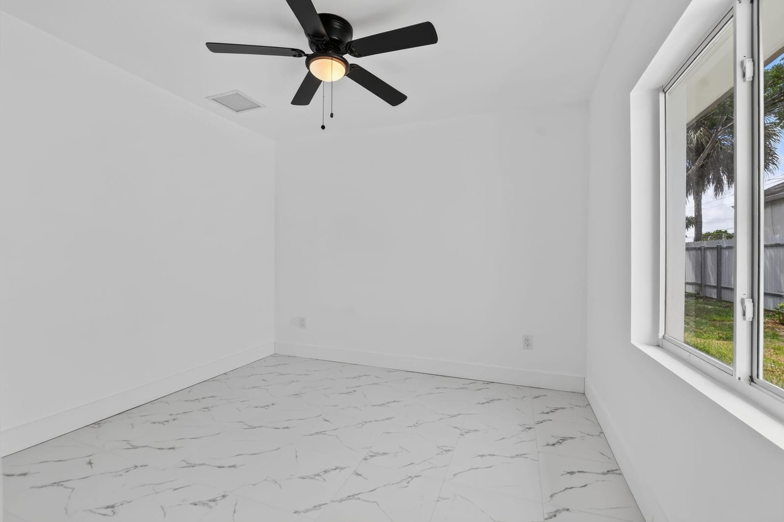 182 SW 6 Street, Deerfield Beach, FL 33441 photo 20