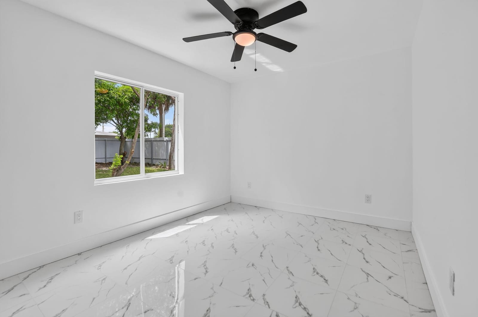 182 SW 6 Street, Deerfield Beach, FL 33441 photo 22