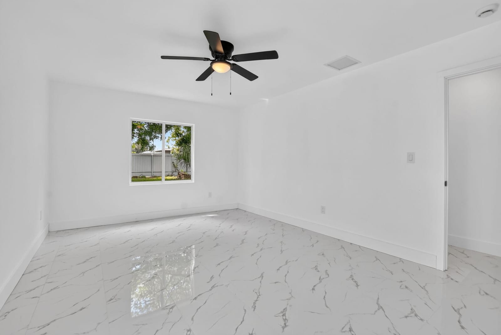 182 SW 6 Street, Deerfield Beach, FL 33441 photo 26