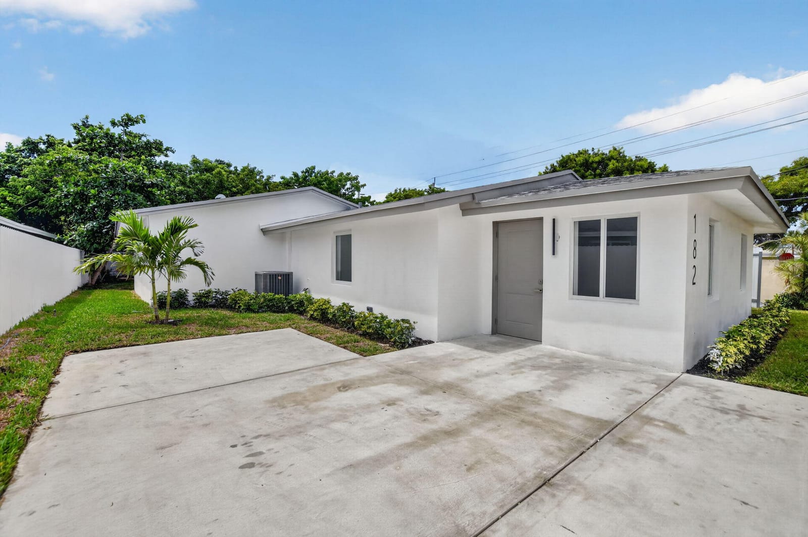 182 SW 6 Street, Deerfield Beach, FL 33441