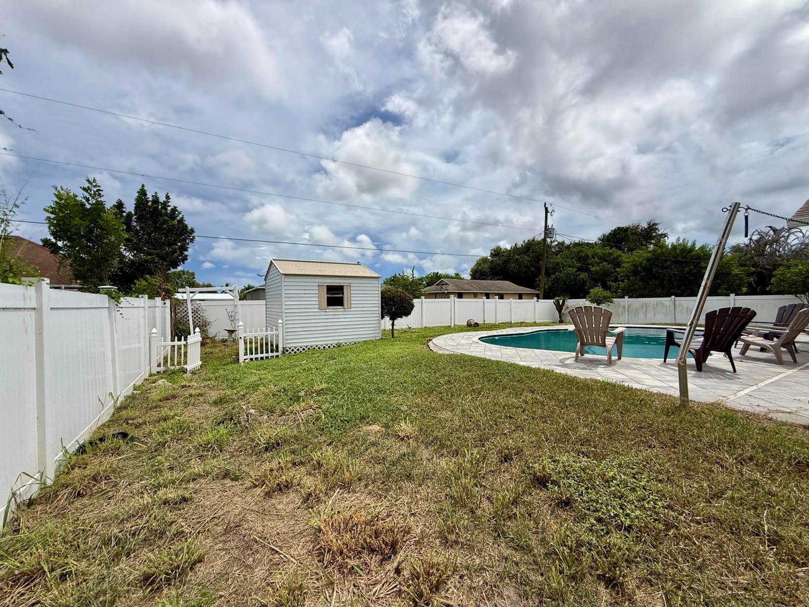 637 SW GRANADEER Street — photo 12