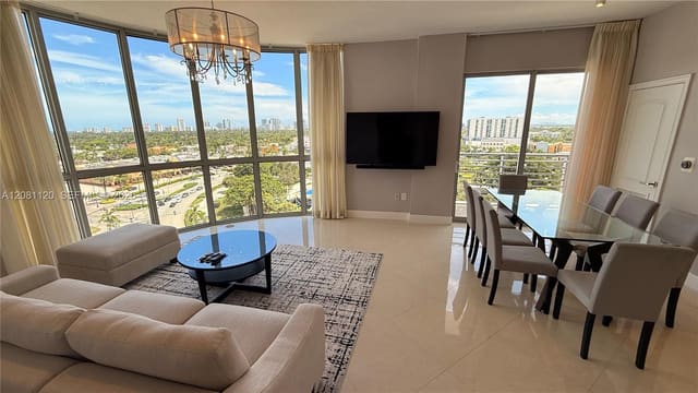 1830 Radius Drive 1114, Hollywood, FL 33020