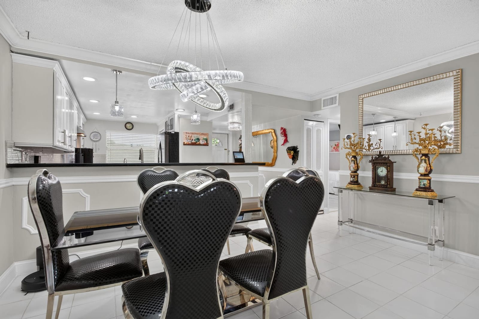 9201 Sunrise Lakes Boulevard 202 — photo 4
