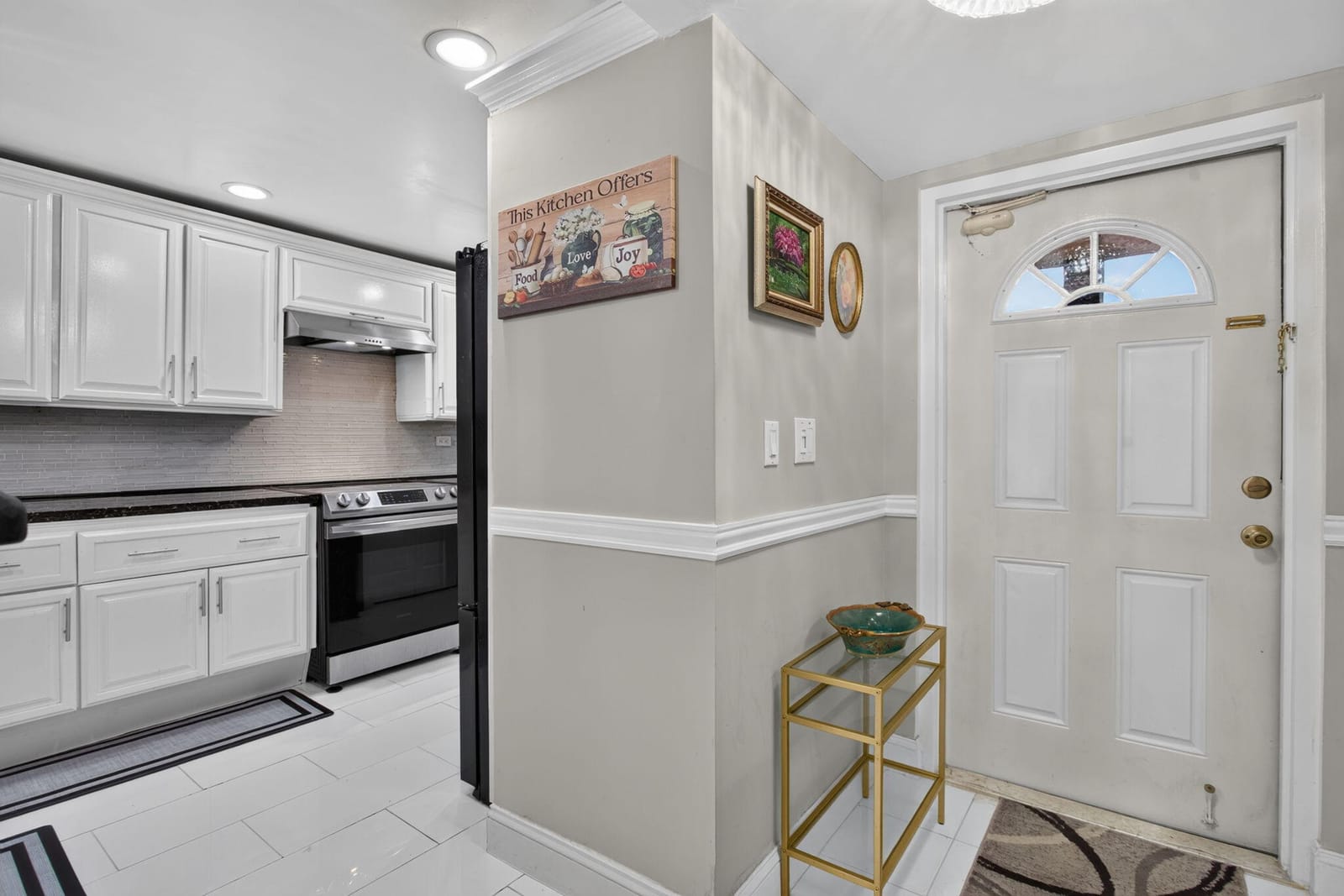 9201 Sunrise Lakes Boulevard 202 — photo 5