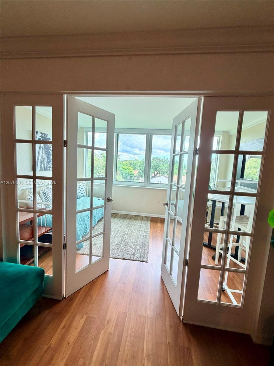 445 NE 195th Street 430 — photo 11