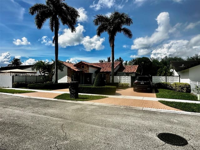 12851 NW 11th Street, Miami, FL 33182