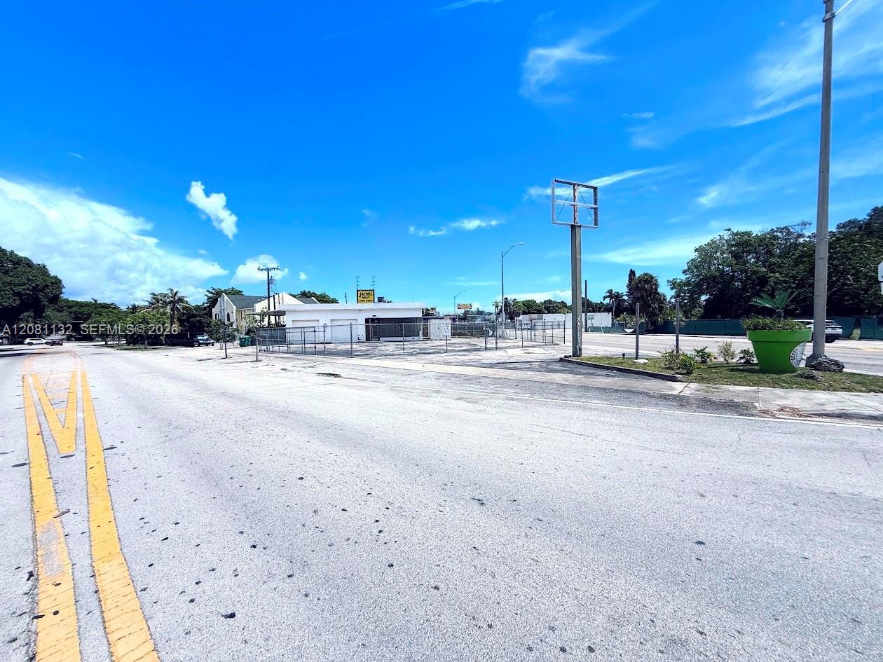 11815 NE 2nd Avenue, Miami, FL 33161