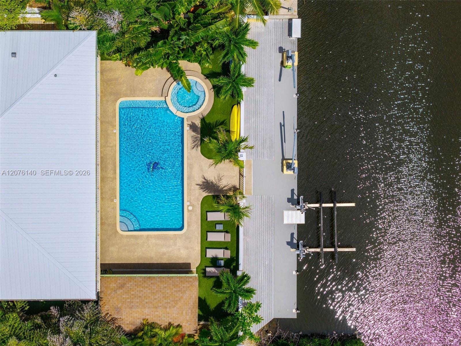 984 Shaw Drive, Key Largo, FL 33037