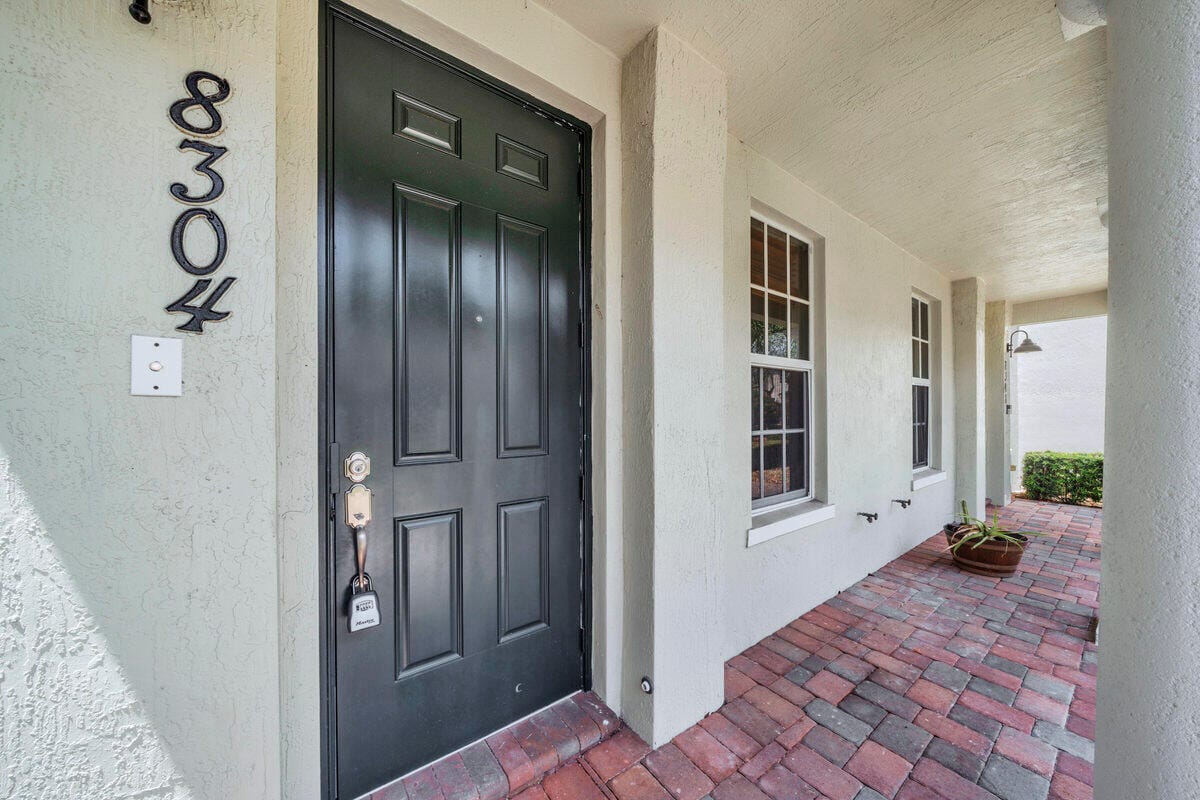8304 NW 8th Terrace — photo 3