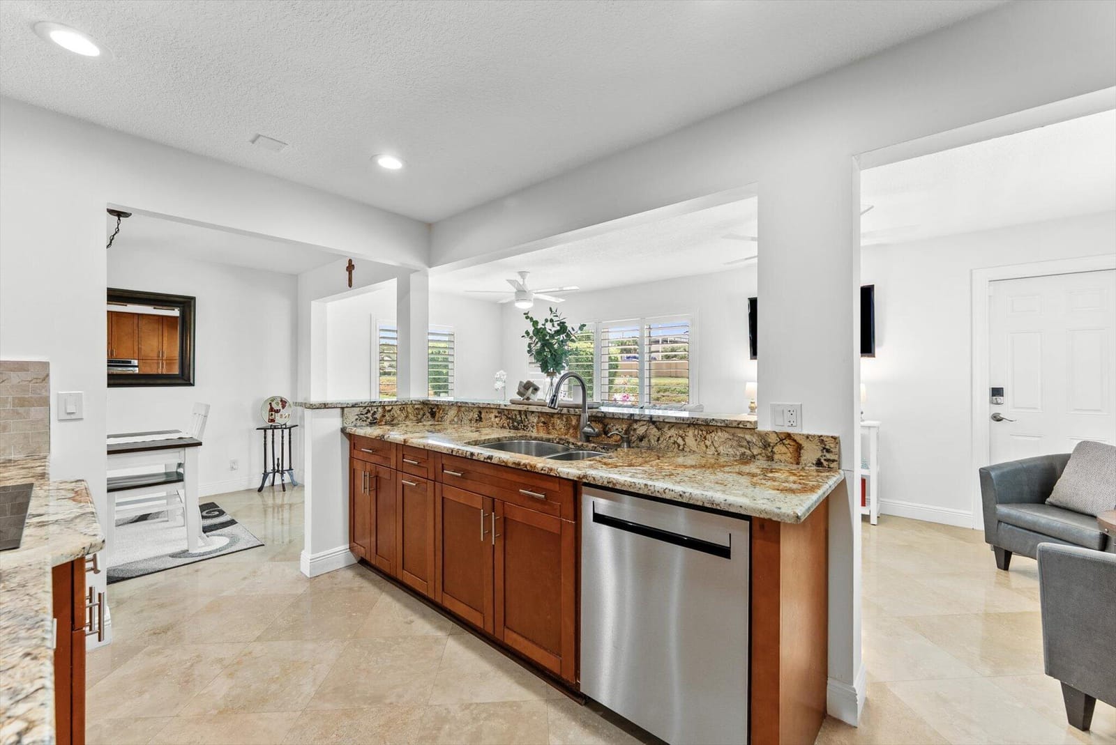2390 SW 14th Avenue, Boynton Beach, FL 33426 photo 13