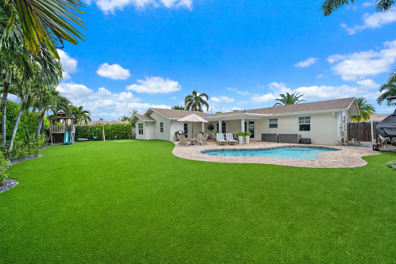 215 Golfview Drive, Tequesta, FL 33469 photo 8