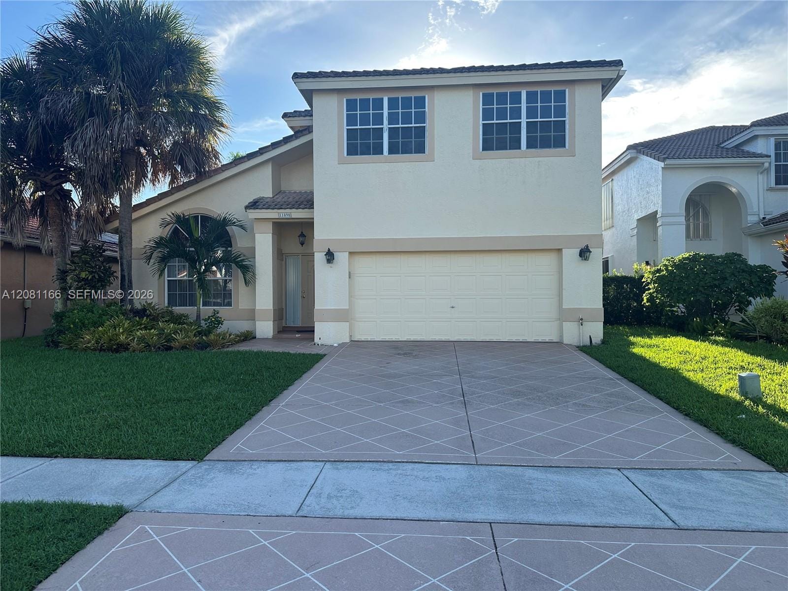 11090 Baybreeze Way 11090 — photo 2