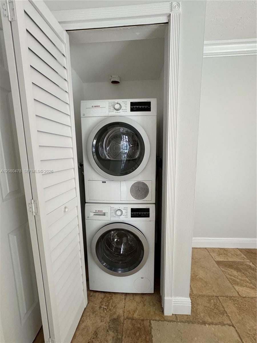 4702 SW 67th Avenue O5 — photo 10