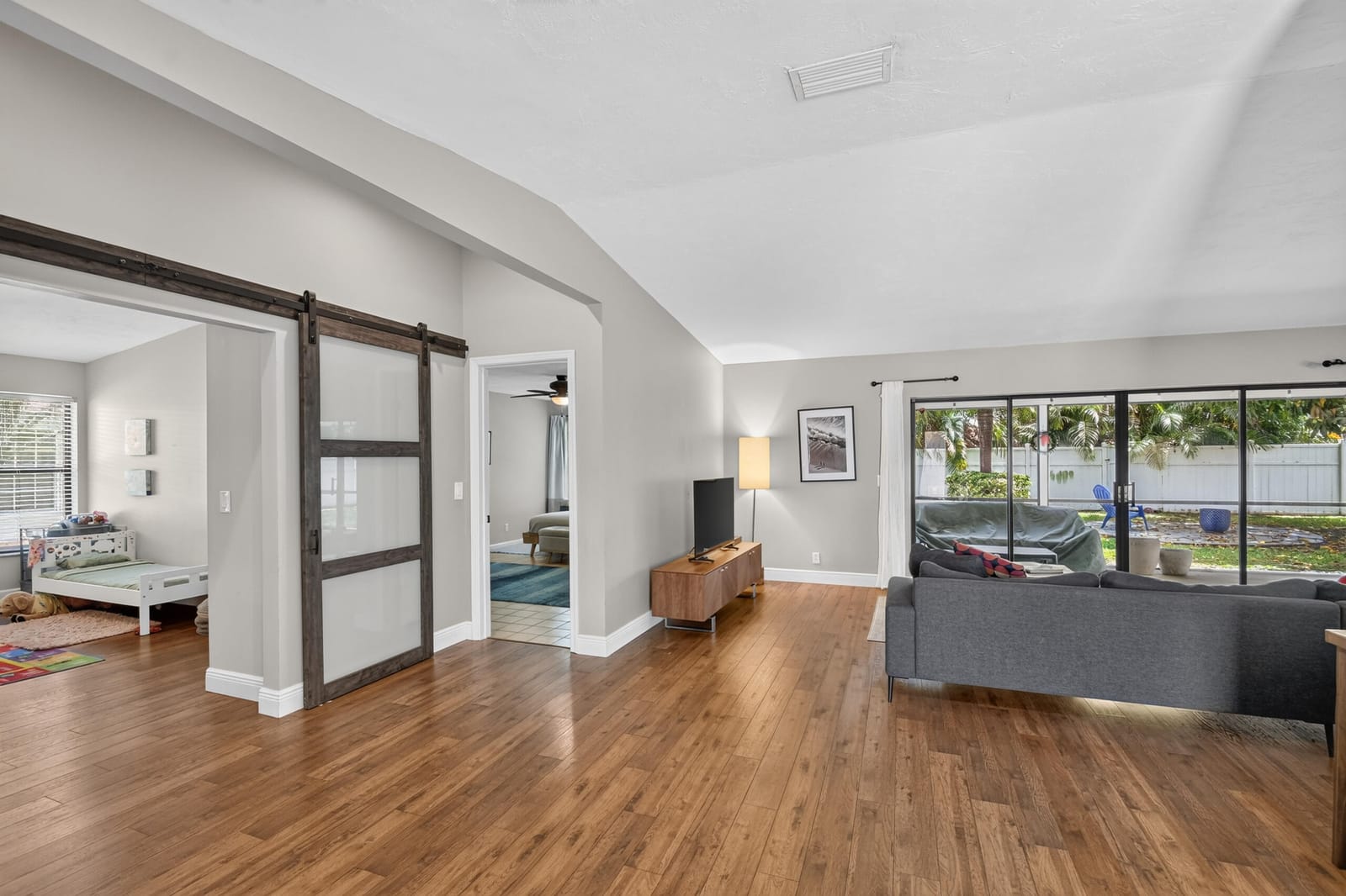 2606 SW 23rd Cranbrook Drive — photo 6