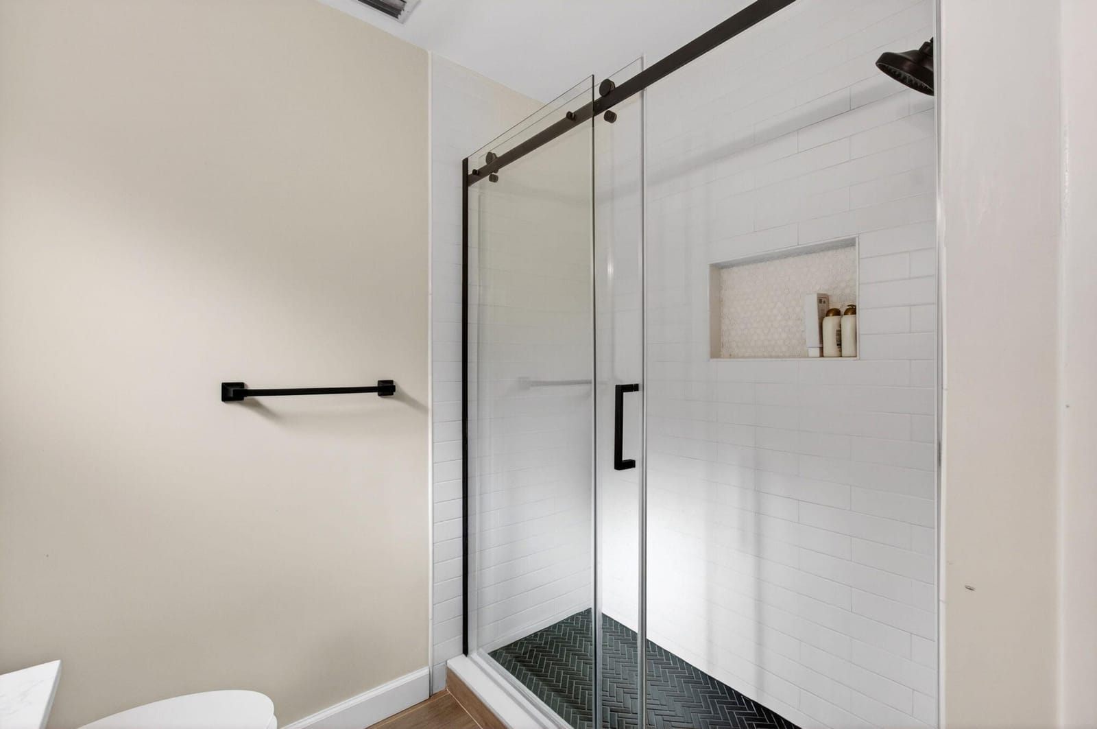 998 SW 7th Street — photo 7