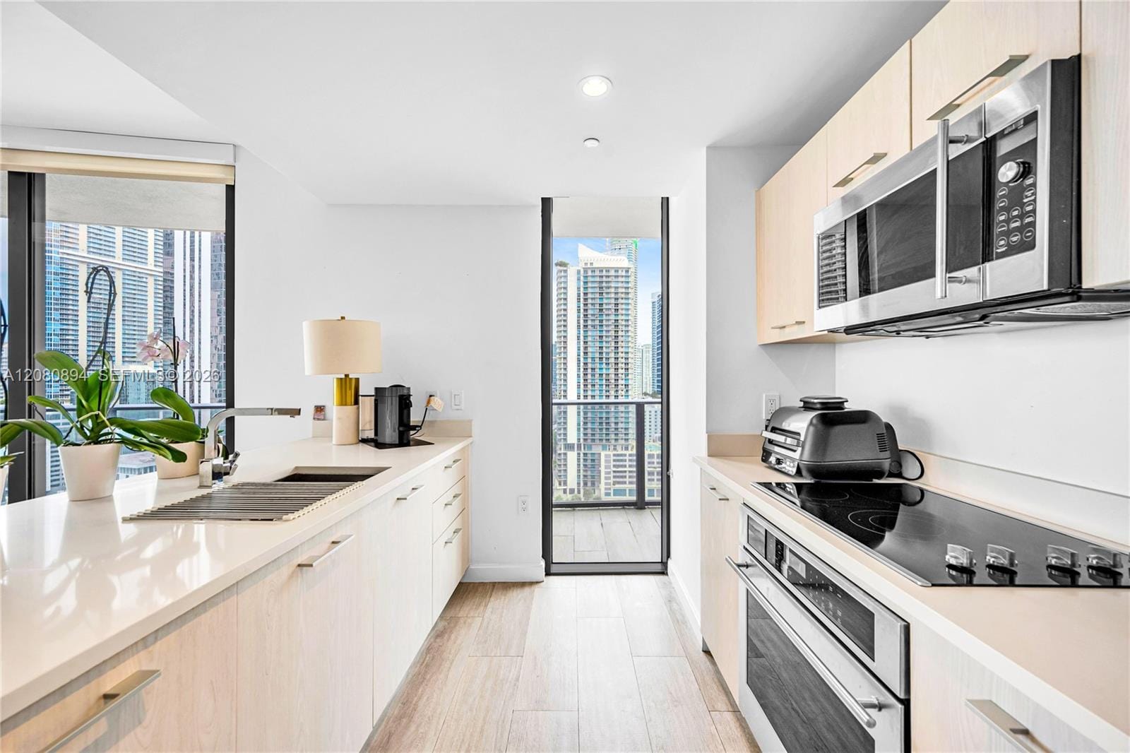 45 SW 9th Street 2103, Miami, FL 33130 photo 15