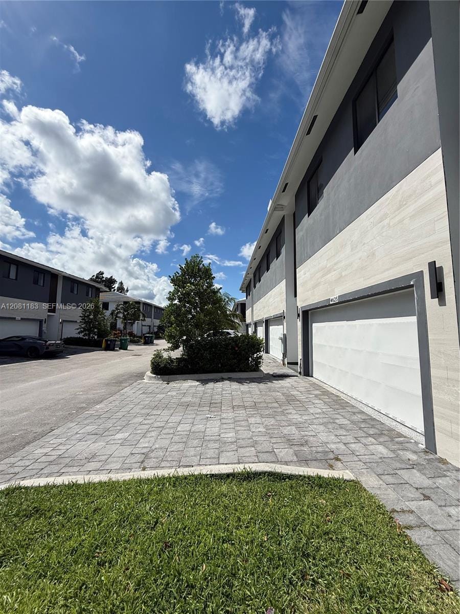 4655 SW 32nd Avenue 2B, Dania Beach, FL 33312