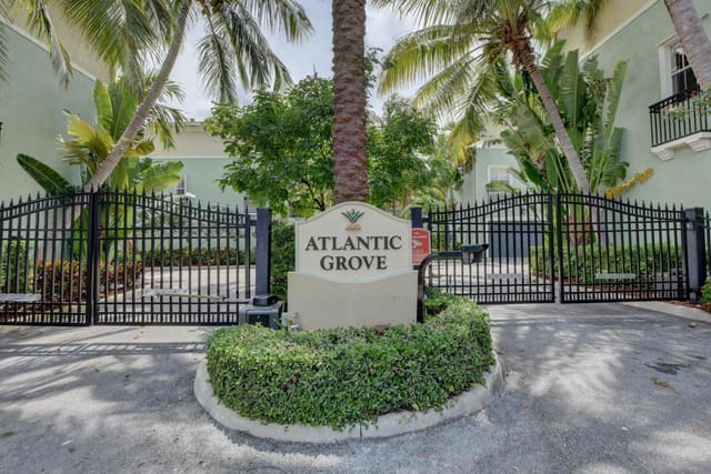 306 NW 1st Street 306, Delray Beach, FL 33444