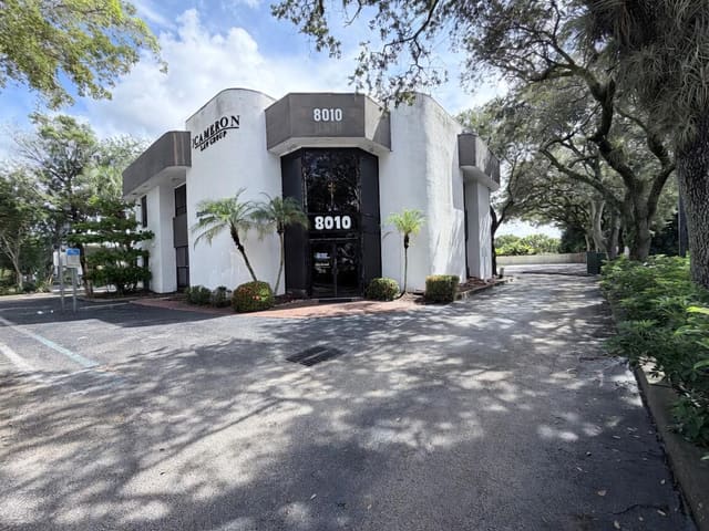 8010 N UNIVERSITY Drive, Tamarac, FL 33321