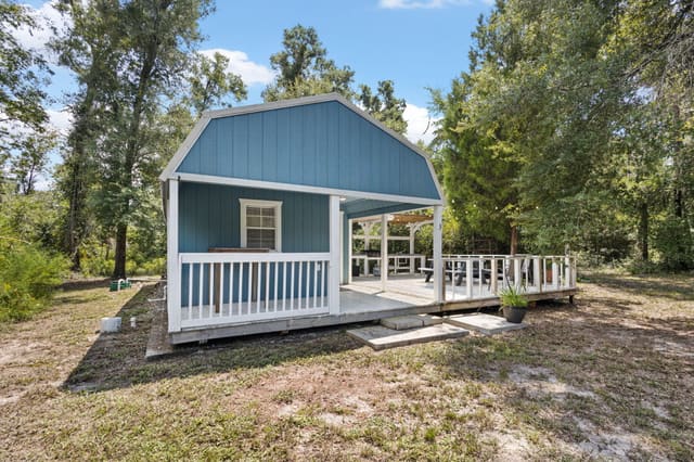 531 SW ROBERTS Avenue, Fort White, FL 32038