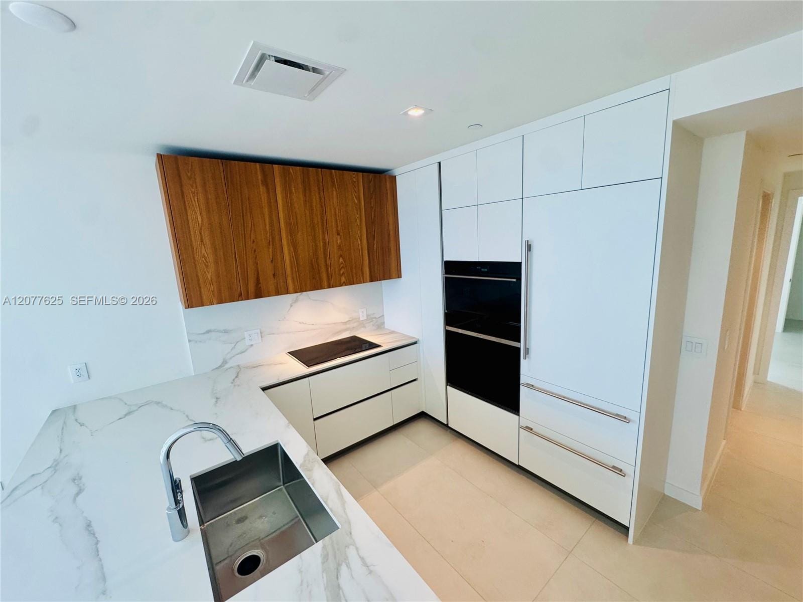 1400 Biscayne Boulevard 1802 — photo 7