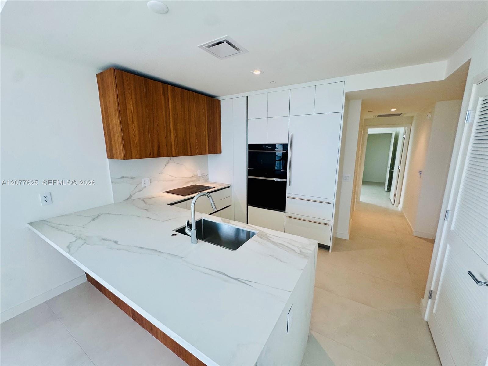 1400 Biscayne Boulevard 1802 — photo 9
