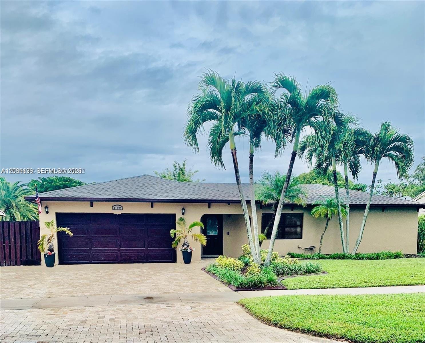 11525 SW 54th Street, Cooper City, FL 33330