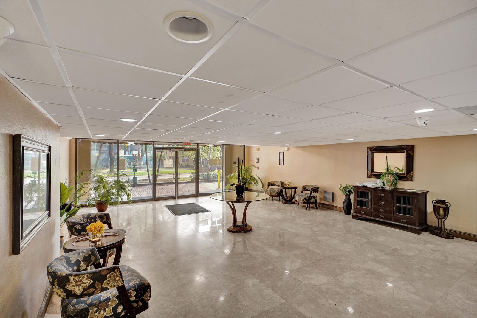 1805 SANS SOUCI Boulevard 421, North Miami, FL 33181 photo 2