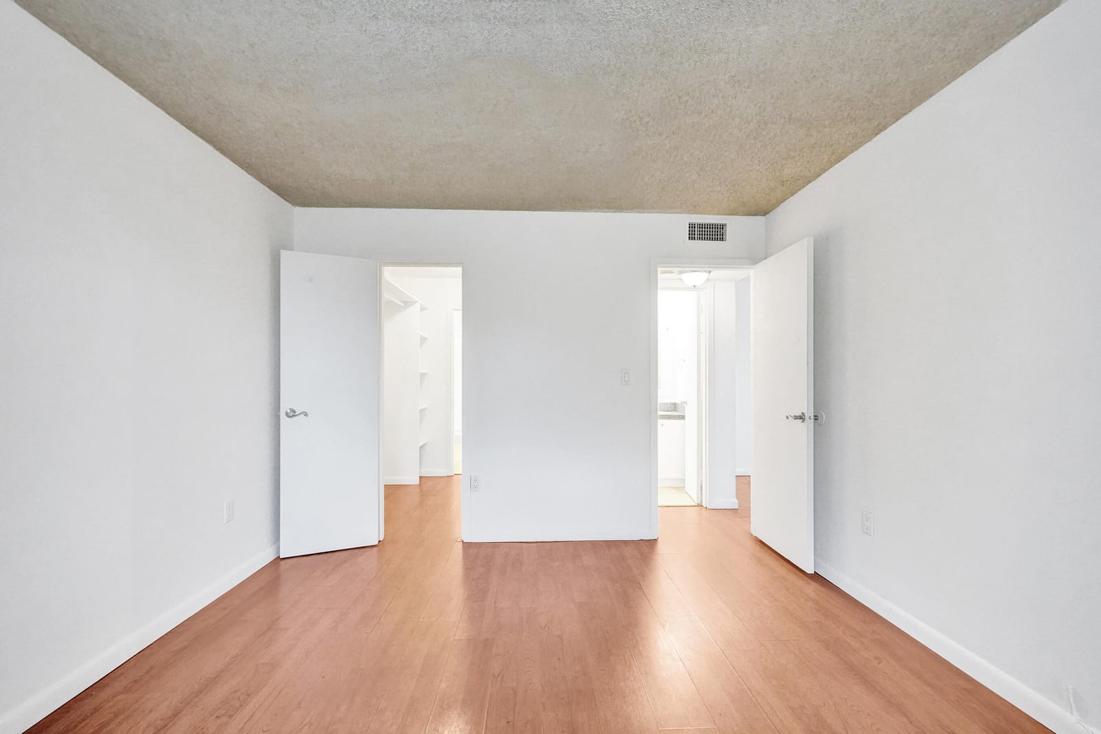 1805 SANS SOUCI Boulevard 421, North Miami, FL 33181 photo 16