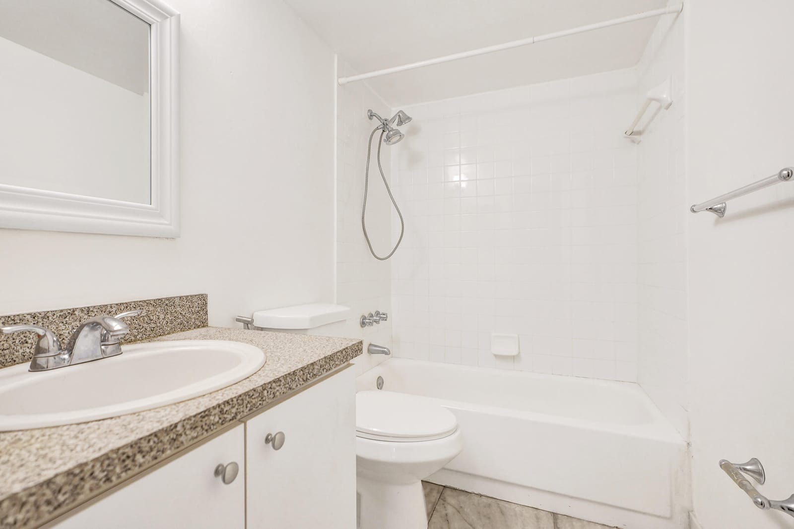1805 SANS SOUCI Boulevard 421, North Miami, FL 33181 photo 28