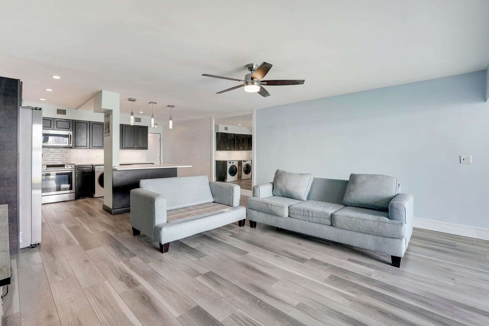 360 Wilma Circle, Riviera Beach, FL 33404 photo 22