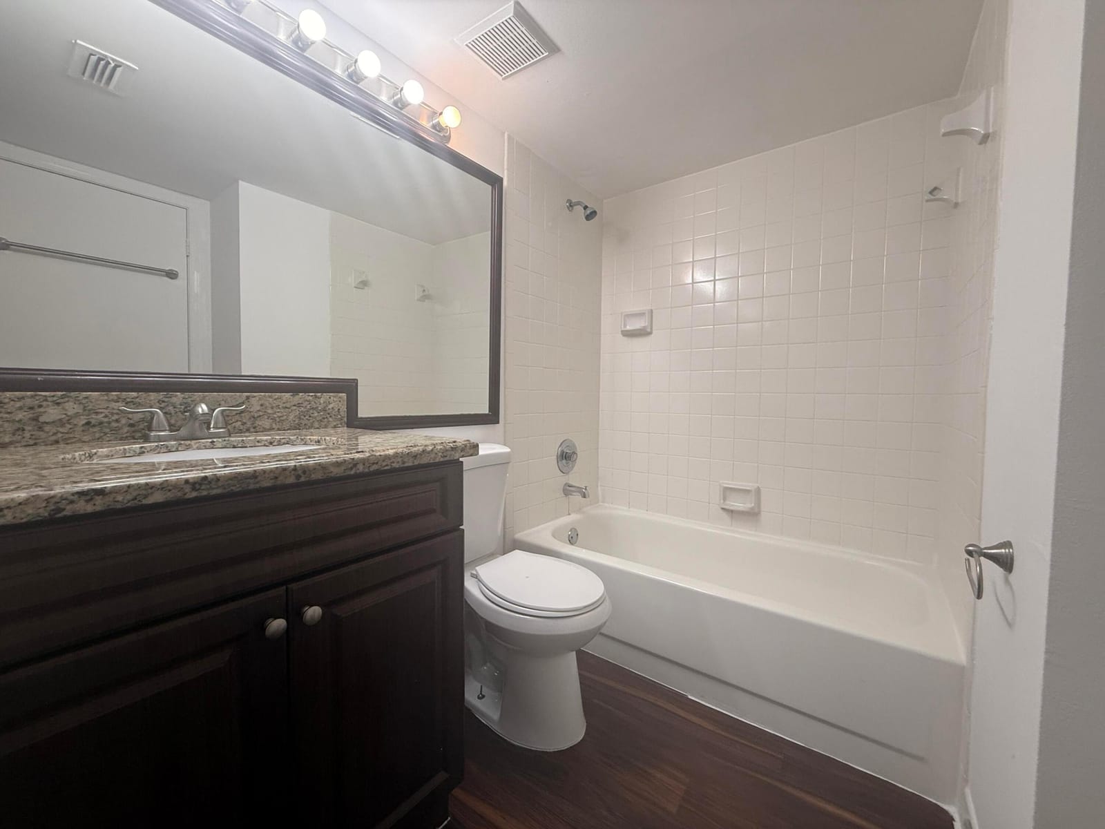 16203 GLENMOOR Drive 16203 — photo 9