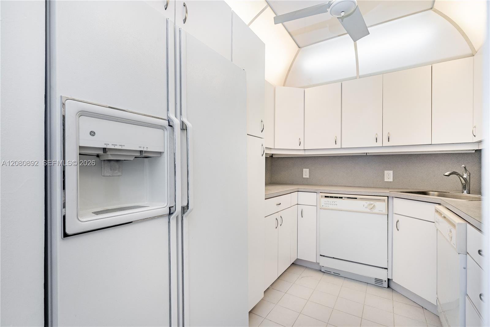 3625 N Country Club Drive 901 — photo 9