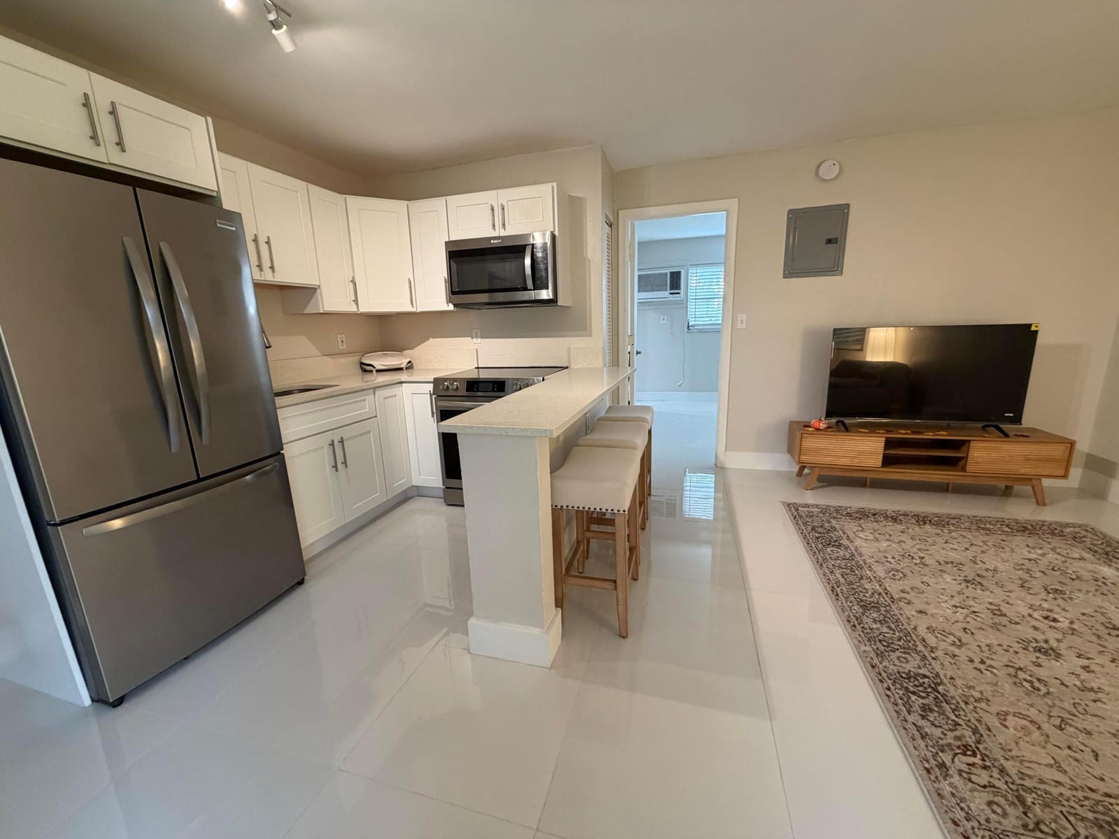 5174 NE 6th Avenue 507 — photo 3