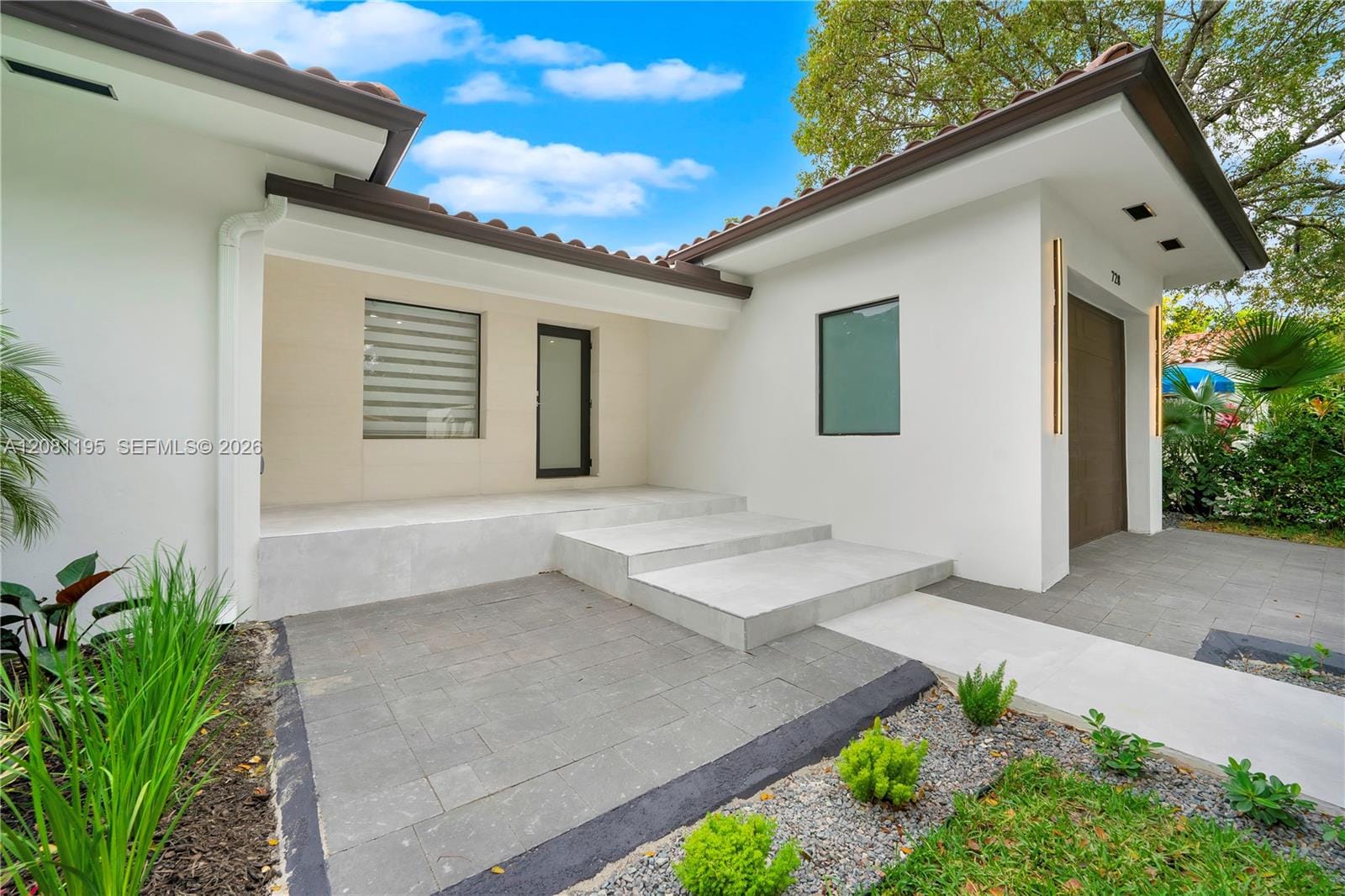 728 Majorca Avenue — photo 3
