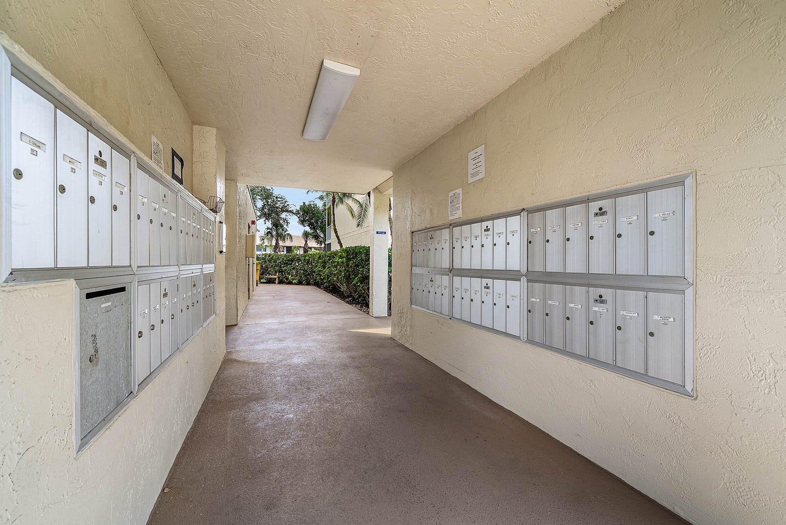 4735 LUCERNE LAKES Boulevard E 402, Lake Worth, FL 33467 photo 28