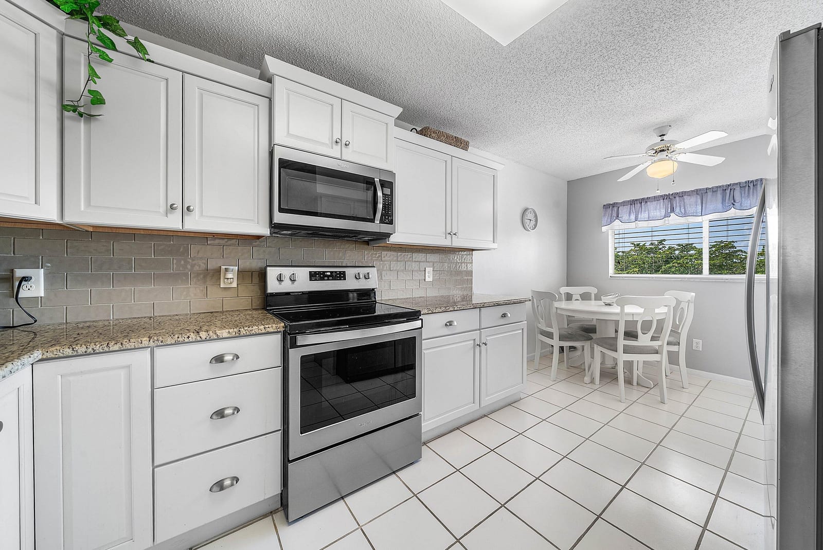 4735 LUCERNE LAKES Boulevard E 402 — photo 8