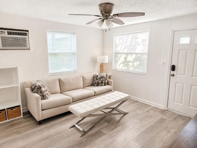 714 N 7TH Street 5, Lantana, FL 33462