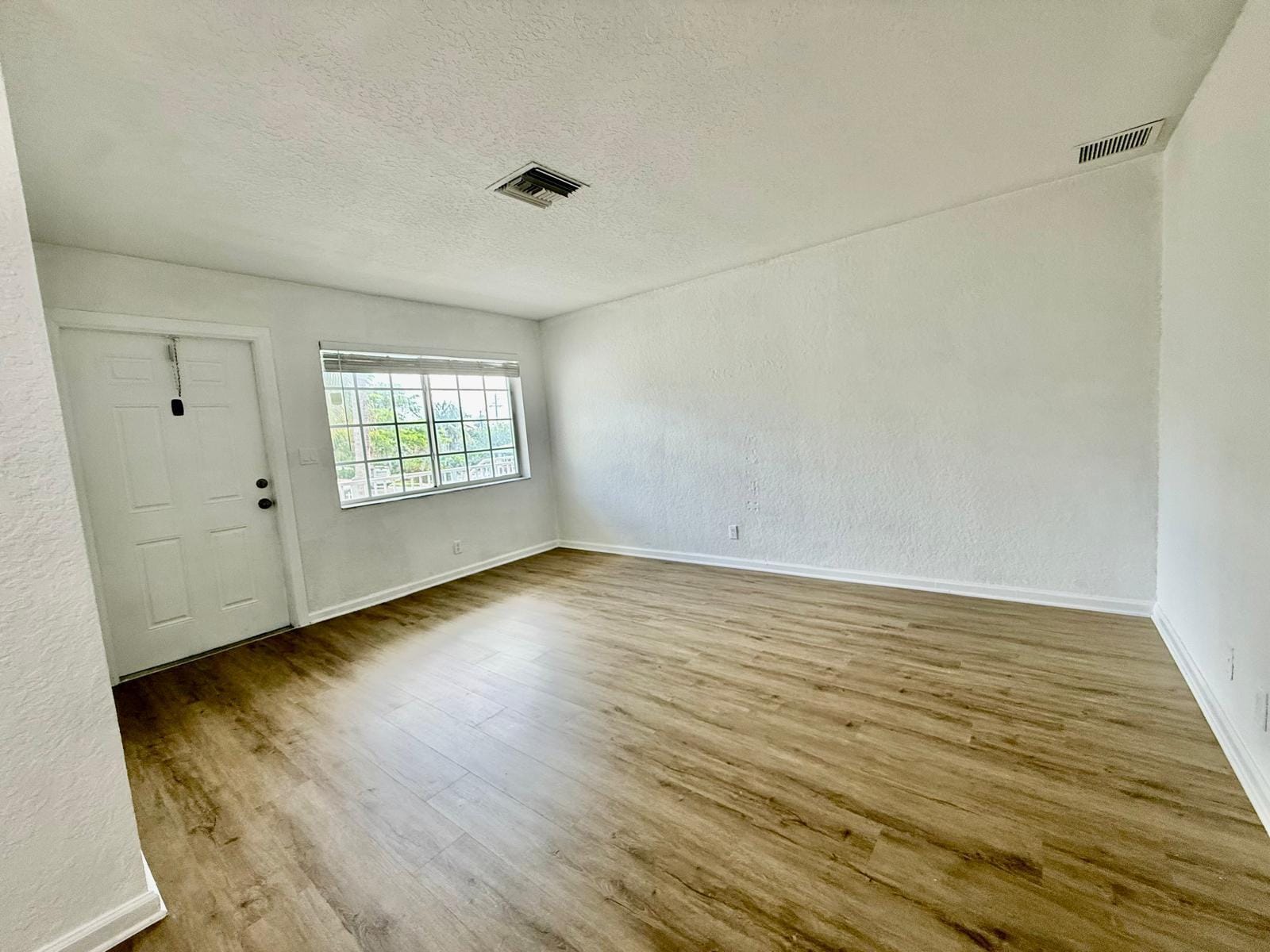 1671 NE 33rd Street Apt 11 — photo 5