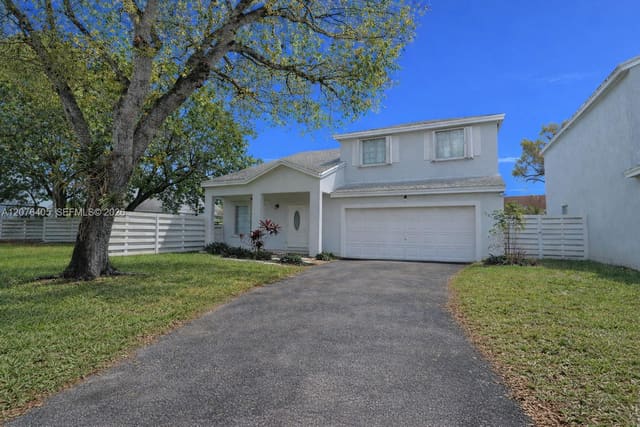 14615 SW 142nd Place Circle, Miami, FL 33186