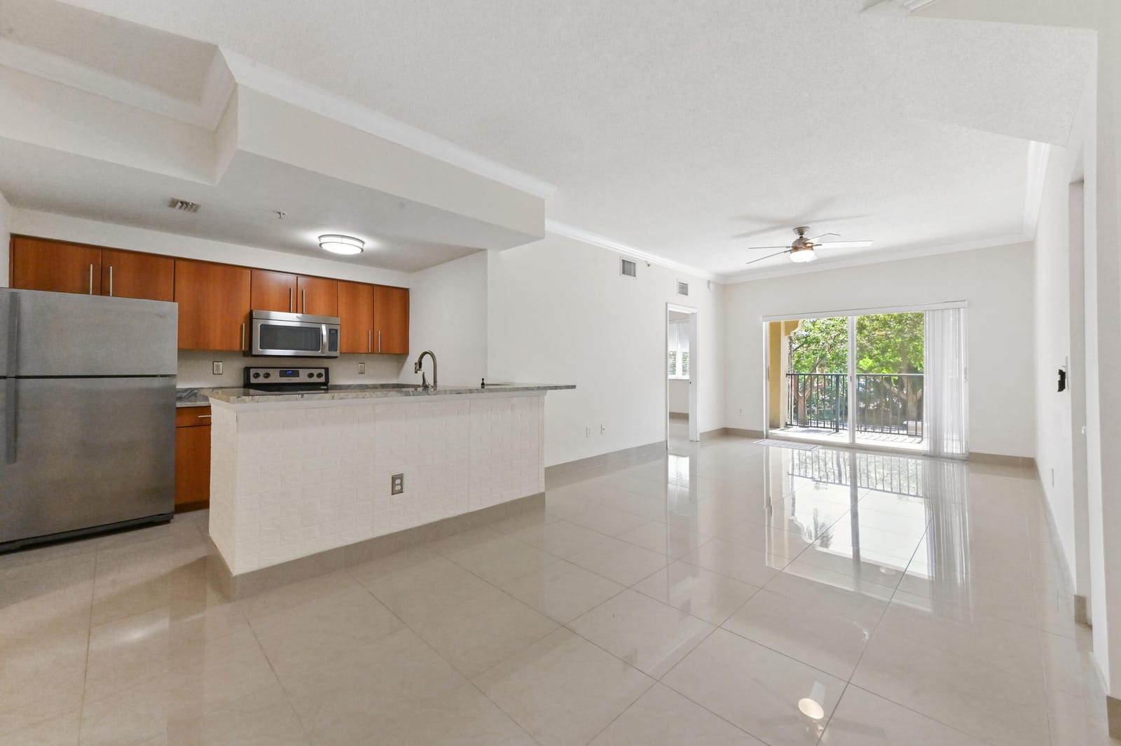 6020 W Sample Road 204 — photo 4