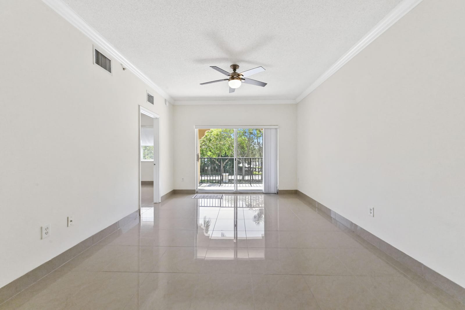 6020 W Sample Road 204 — photo 5