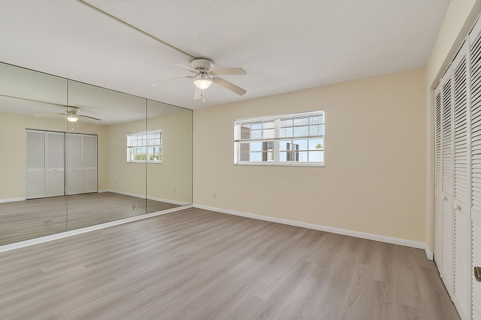 907 Marina Drive Unit 306, North Palm Beach, FL 33408 photo 24