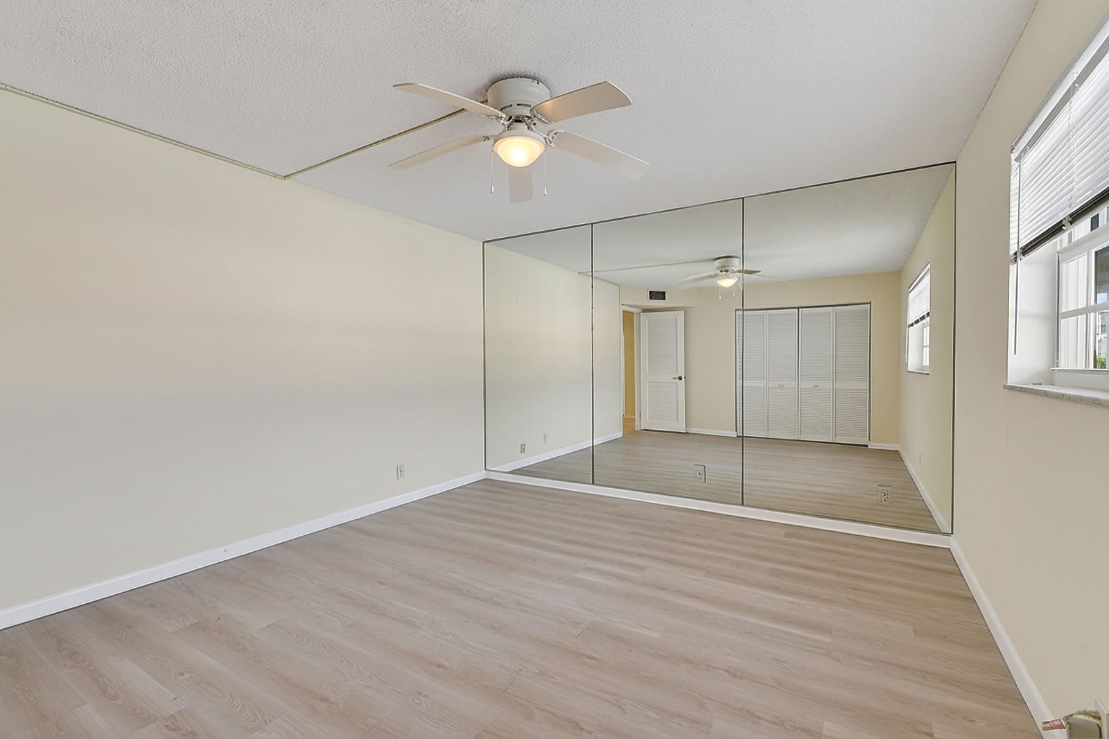 907 Marina Drive Unit 306, North Palm Beach, FL 33408 photo 25