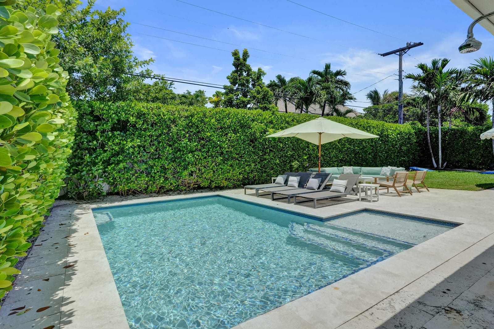 15 HERSEY Drive, Ocean Ridge, FL 33435 photo 2