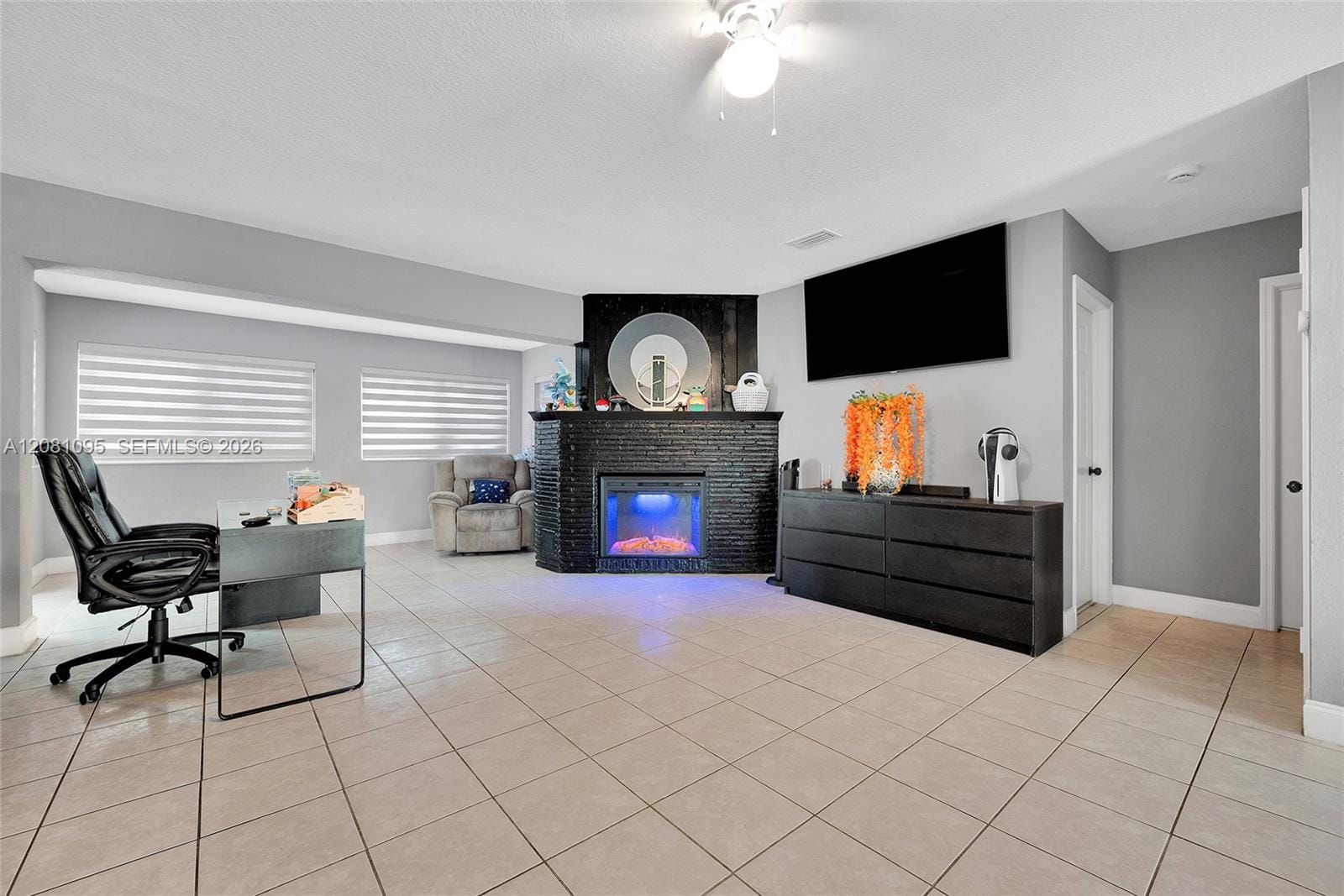 1024 Long Island Avenue — photo 3