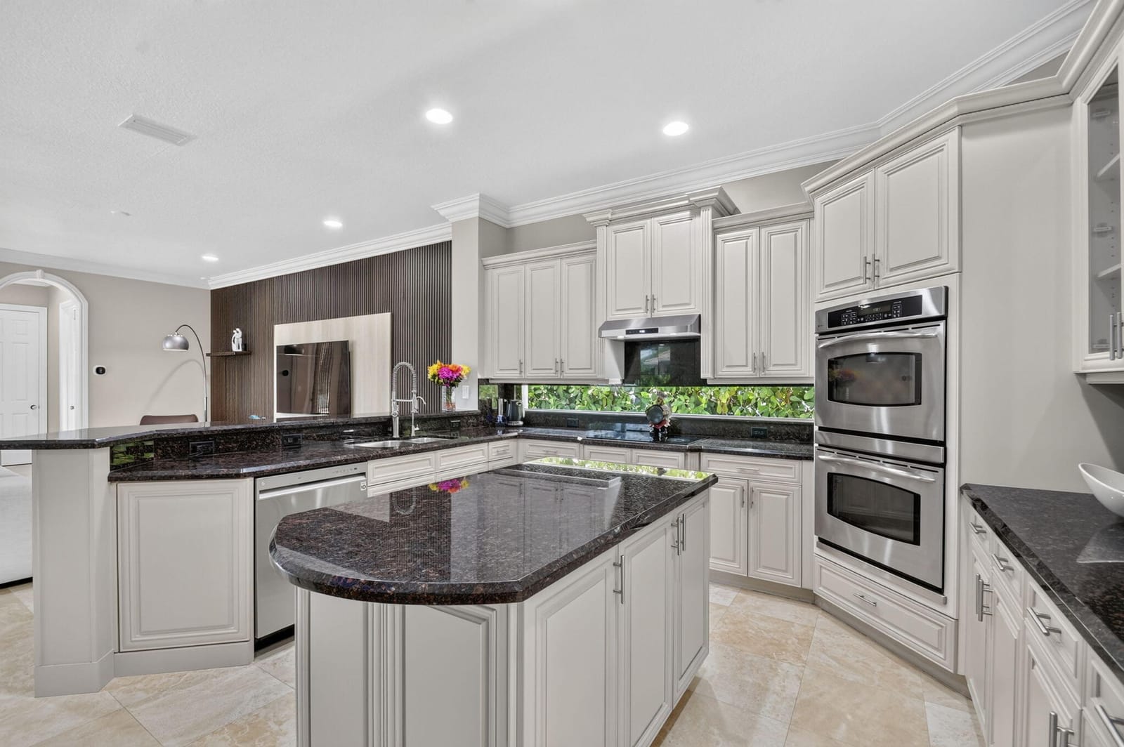 718 Edgebrook Lane, West Palm Beach, FL 33411 photo 13