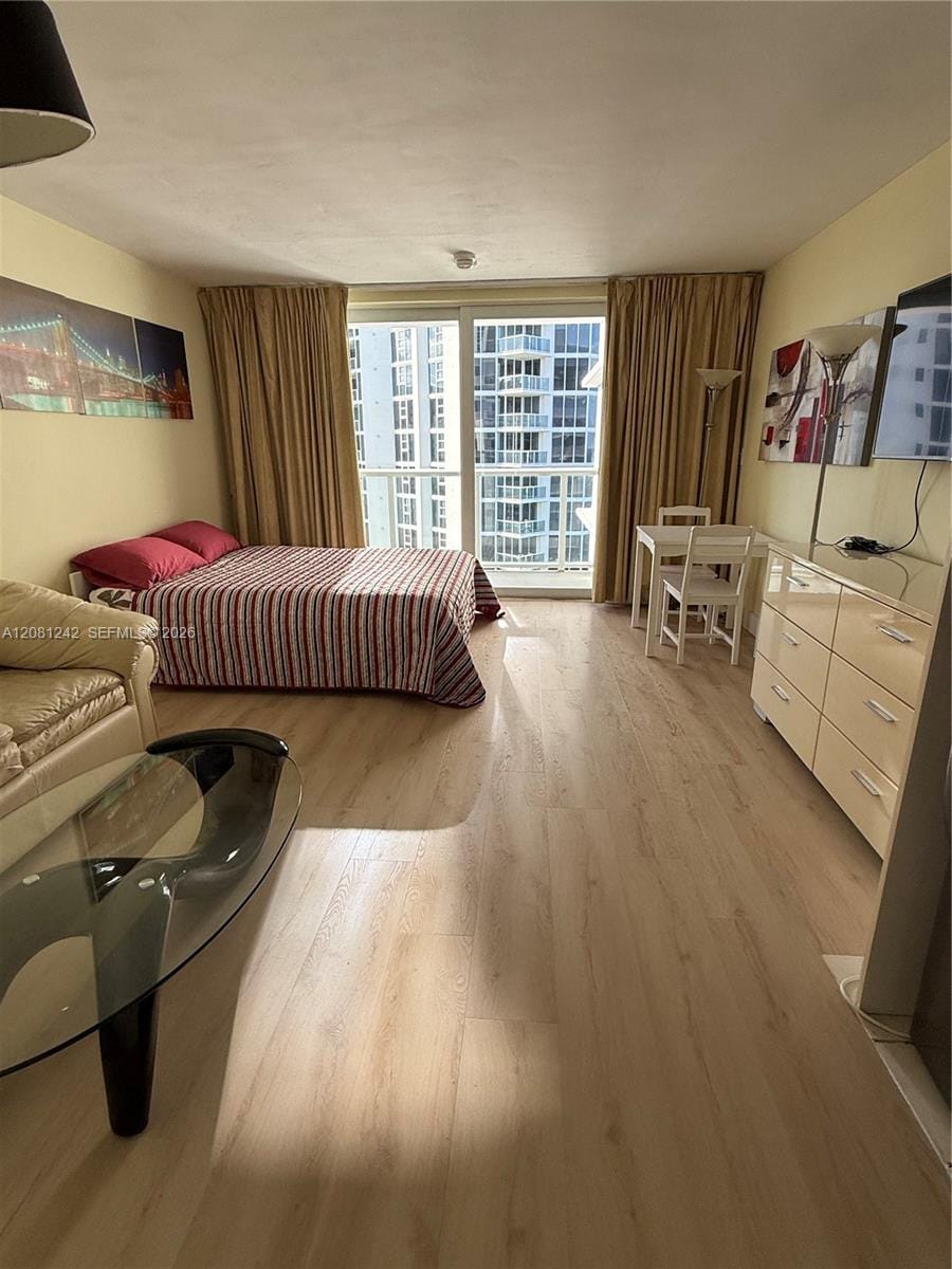 19201 Collins Avenue 717 — photo 4